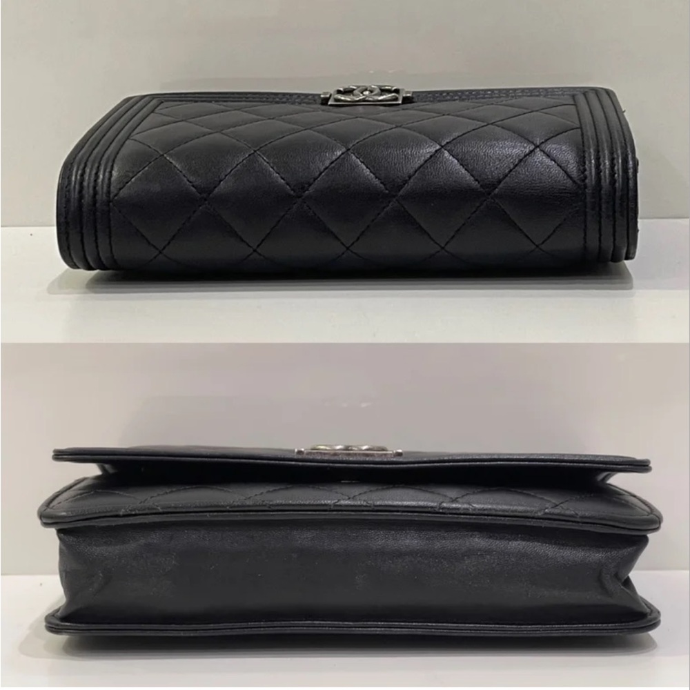 CHANEL Quilted Black Leather Crossbody - Picture 4 of 8
